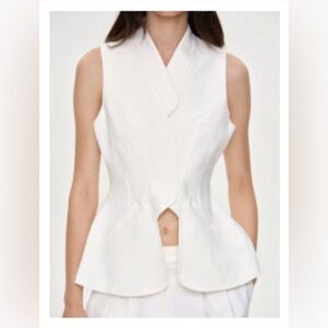 Source Unknown Gaugin Cinched Waist Top in white